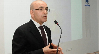 Bakan Şimşek'ten 'ekip' vurgulu İngilizce paylaşım