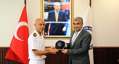 Didim Garnizon Komutanı, ADÜ Rektörünü Ziyaret Etti