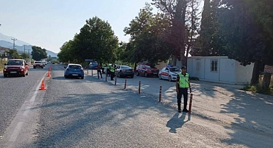 2 Araç Trafikten men edildi