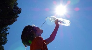 Türkiye'de sıcak hava afeti yaşanıyor: Sıcaklarda nasıl sağlıklı kalınır?