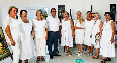 Didim Art Resim Grubu Resimlerini sergiledi