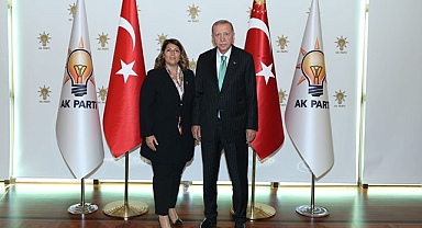 Kadın Kollarında Bir İlk