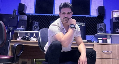 Yusuf Öz; ''Gücüm yettiği sürece yazmaya ve söylemeye devam edeceğim