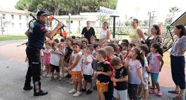 Aydın Büyükşehir Belediyesi İtfaiyecilik Haftası'nda Miniklere Eğitim Verdi