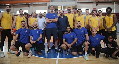 Kuyumcuların basket takımı TBL 1. Lig takımı dikkat çekiyor