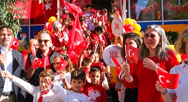 CUMHURİYET’İN YÜZLERİ 29 EKİM’İ COŞKUYLA KUTLADI