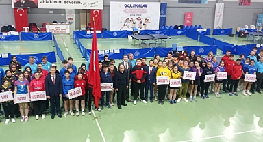 Masa tenisi turnuvası Didim de yapıldı