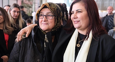 BAŞKAN ÇERÇİOĞLU, EFELER FATİH PAZARYERİ’NDE VATANDAŞLARLA BULUŞTU