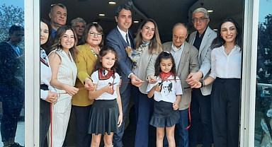 “Büyük Atatürk’ten Küçük Öyküler”