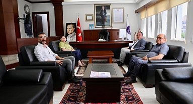 CHP AYDIN MİLLETVEKİLİ EVRİM KARAKOZ, CHP İL BAŞKANI HİKMET SAATÇİ VE CHP DİDİM İLÇE BAŞKANI AŞKIN ATLI’DAN BAŞKAN GENÇAY’A ZİYARET