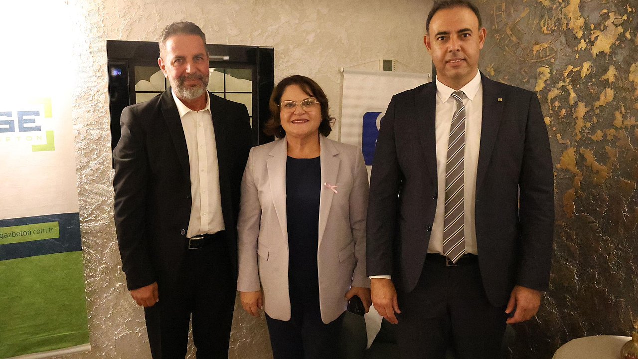 Başkan Hatice Gençay, İnşaat Mühendisleri Odası temsilcileriyle bir araya geldi