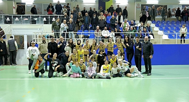 DİDİM SAHASINDA VOLEYBOL ŞÖLENİ: 3–0
