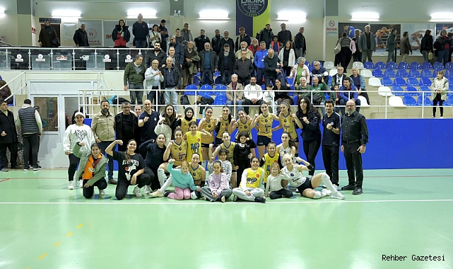 DİDİM SAHASINDA VOLEYBOL ŞÖLENİ: 3–0