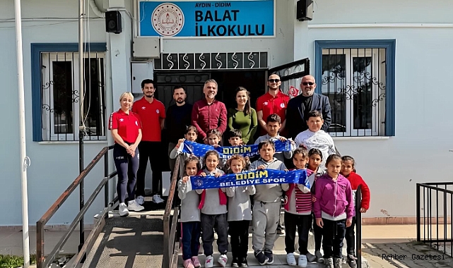 GELECEĞİN SULTANLARINA TOP HEDİYE EDİLDİ