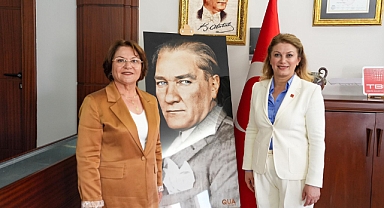 CHP KADIN KOLLARI GENEL BAŞKANI DR. ASU KAYA’DAN BAŞKAN HATİCE GENÇAY’A ZİYARET