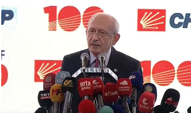 VAATLER HAVADA UÇUYOR